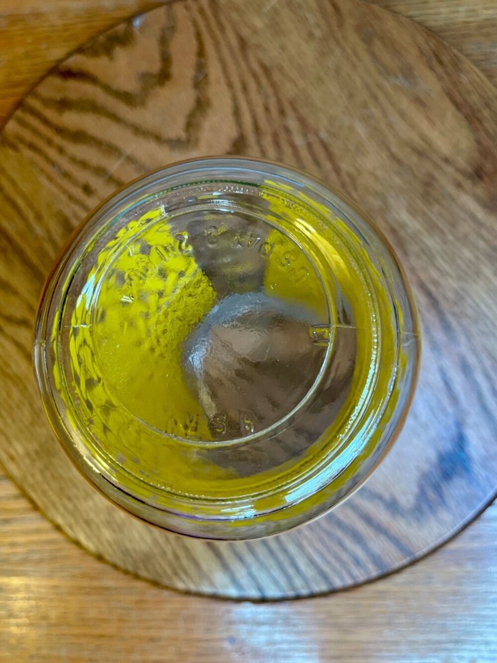 Vintage Folger's glass carafe with lid. Bright yellow basket weave design. Measu - Picture 7 of 9